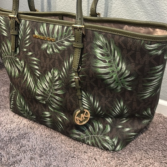 Michael Kors brown & Green tote bag - Picture 3 of 7